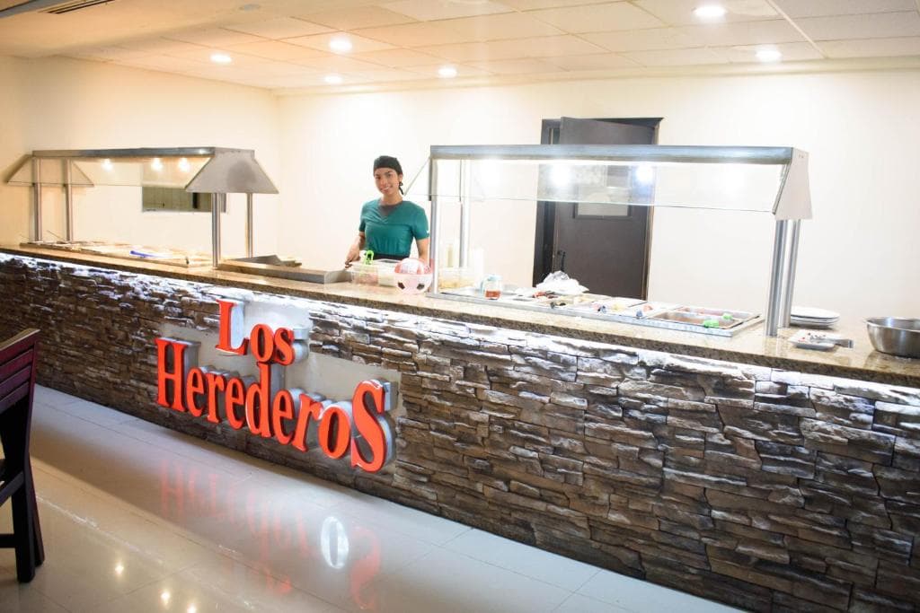 Restaurantes y cafés locales